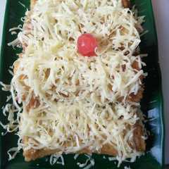Roti goreng gulung keju রেসিপির প্রধান ছবি