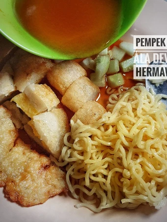 Langkah Gampang Menyiapkan Resep Pempek Dos Ala Devina Hermawan yang Lezat Anti Ribet, Lezat