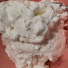 Una foto de Allioli de leche (alioli)