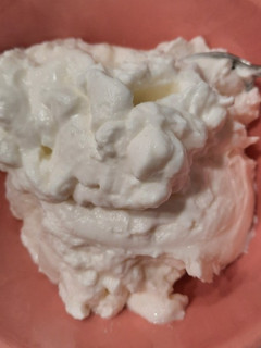 Una foto de Allioli de leche (alioli)