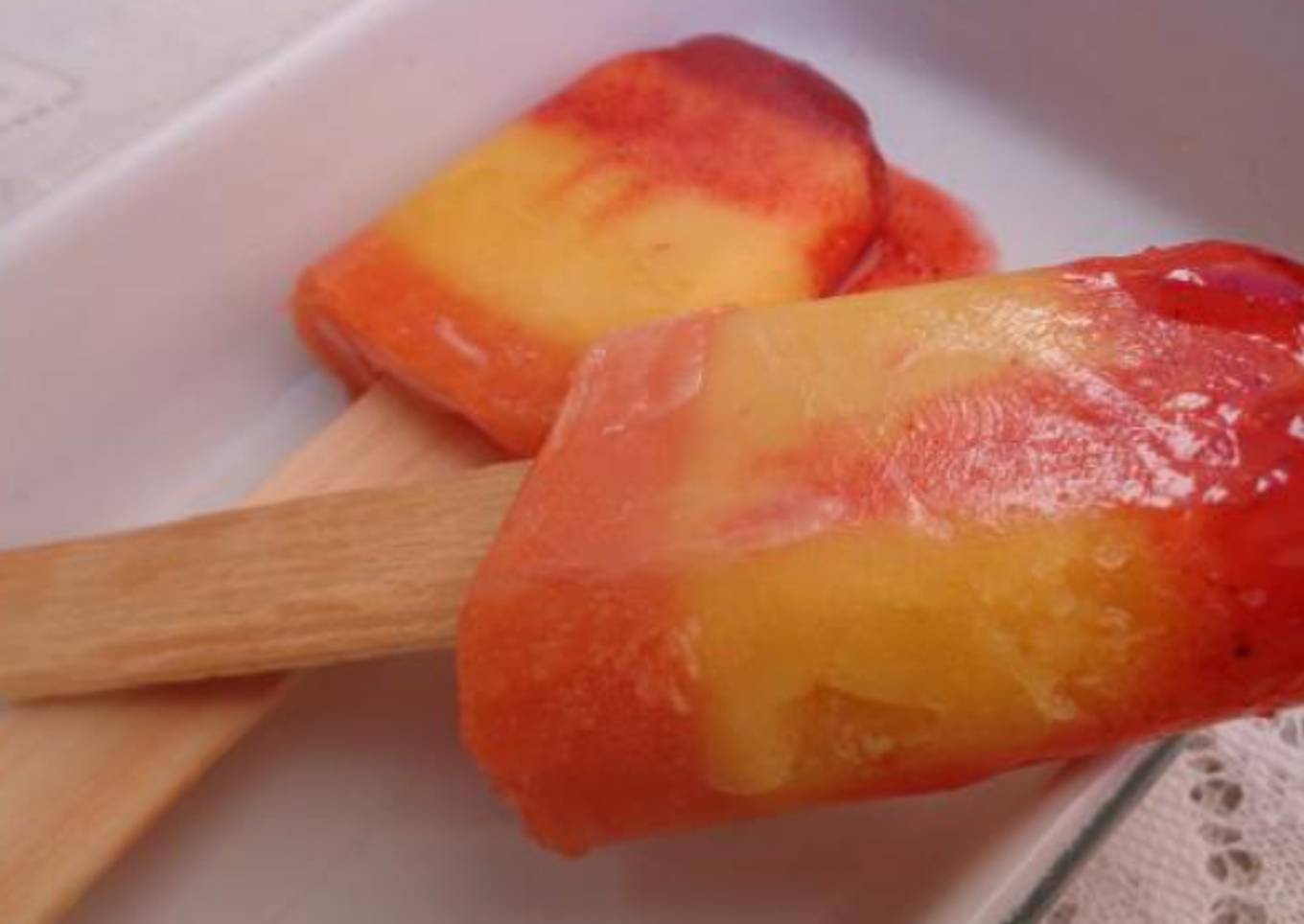 Paletas de hielo de mango con chamoy