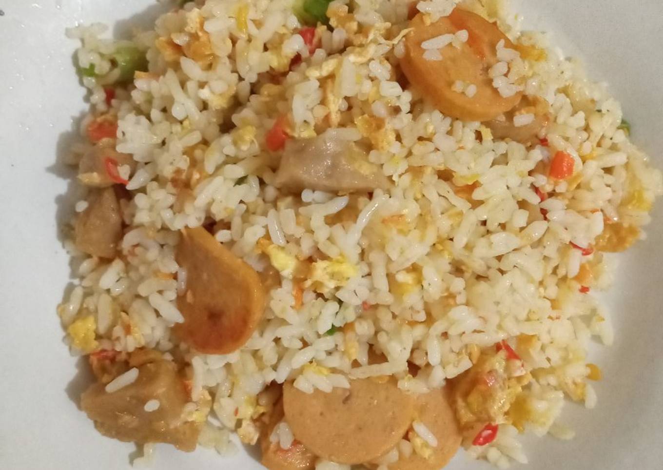 Resep Nasi Goreng Baso Sosis Pedas yang Bikin Ngiler