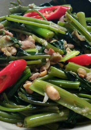 Foto resep Tumis Kangkung Oncom