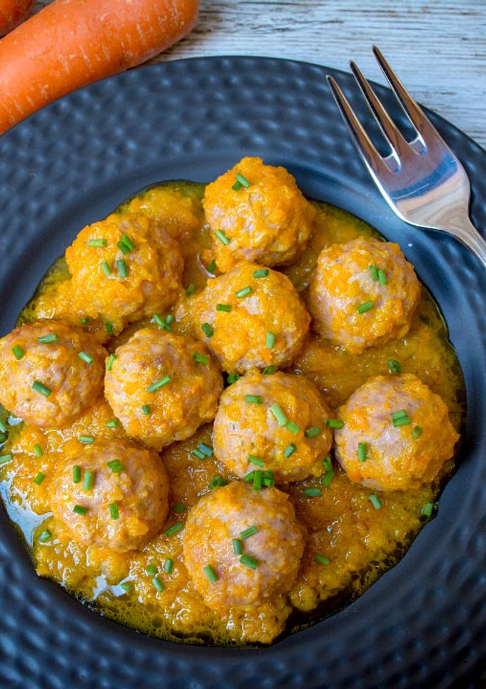 Una foto de Albóndigas de pollo con zanahoria al curry