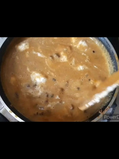 રેસ્ટોરન્ટ સ્ટાઇલ રાજમા (Restaurant Style Rajma Recipe In Gujarati) રેસીપી મુખ્ય ફોટો