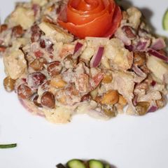 A picture of Black chana chaat.