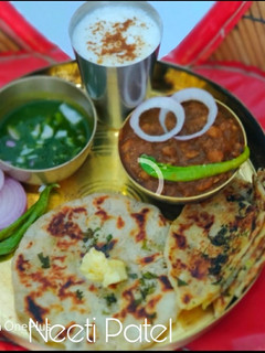 અમૃતસરી છોલે કુલચા રેસીપી મુખ્ય ફોટો