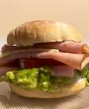 Sándwich de jamón y palta