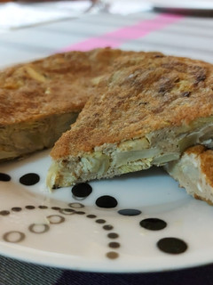 Una foto de Tortilla de alcachofas