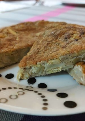 Una foto de Tortilla de alcachofas