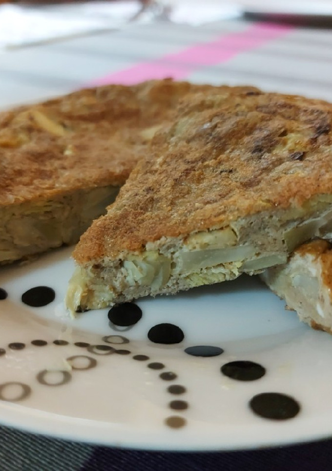 Una foto de Tortilla de alcachofas