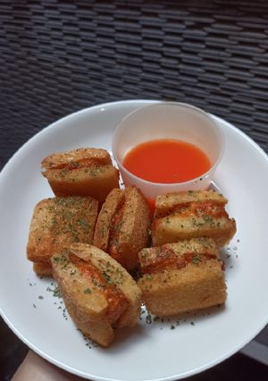 Foto resep Menbosha (Shrimp Toast)