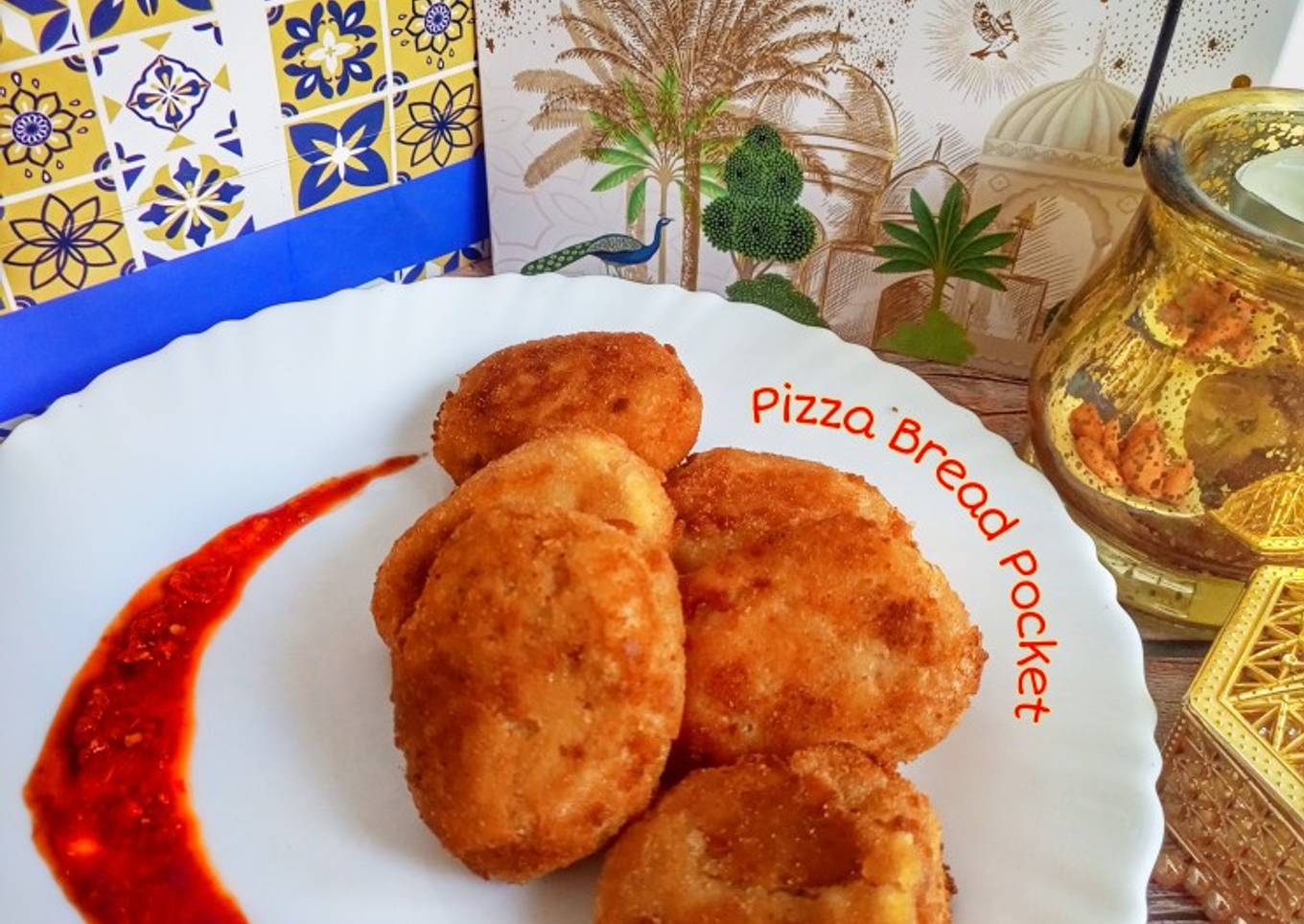 Pizza bread pockets