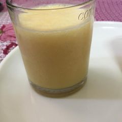 A picture of Mango shake.