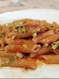 Penne con Pomodorini, Pesto di Noci e Pistacchio di Bronte