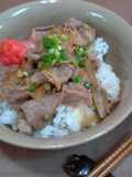 Gyudong (tumis daging sapi iris tipis)