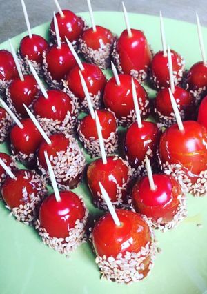 Une photo de Tomates cerises façon pomme d’amour