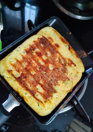 ब्रेड पिज़्ज़ा टोस्ट(bread pizza toast recipe in hindi) रेसिपी मुख्य फोटो
