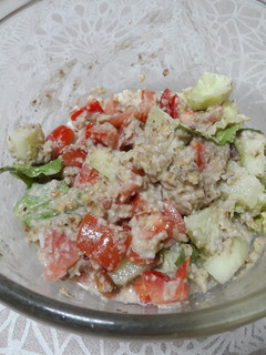 Una foto de 🇮🇱 Ensalada "israelí" vegana 🥗