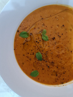 A picture of Roasted tomato soup.