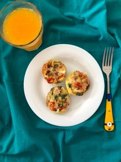 Zöldséges omlett muffin recept fotója