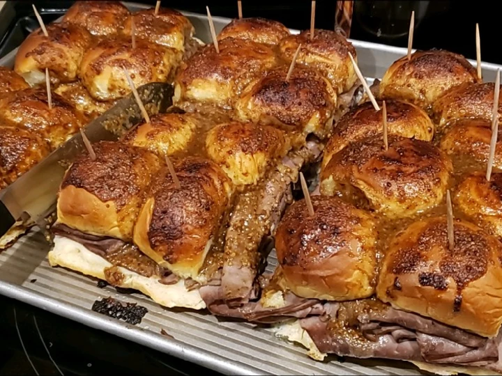 Easy Steps Make Recipes Roast Beef Sliders the  Makes Drooling Tasty.