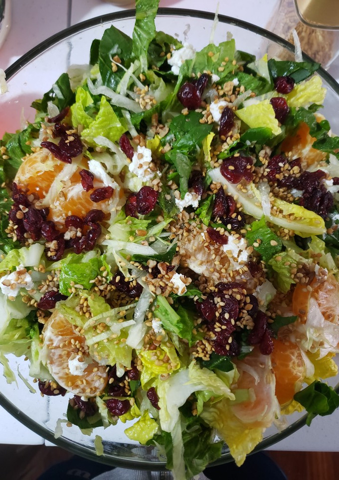 Una foto de Ensalada cítrica con queso de cabra