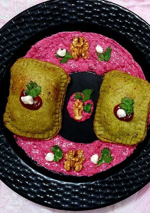 A picture of Vegetables Baked Pockets.