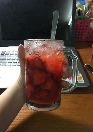 Hình của món Dâu dầm chua ngọt.
