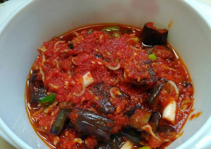 Bagaimana Membuat Terong Ungu Sambal, Lezat Sekali