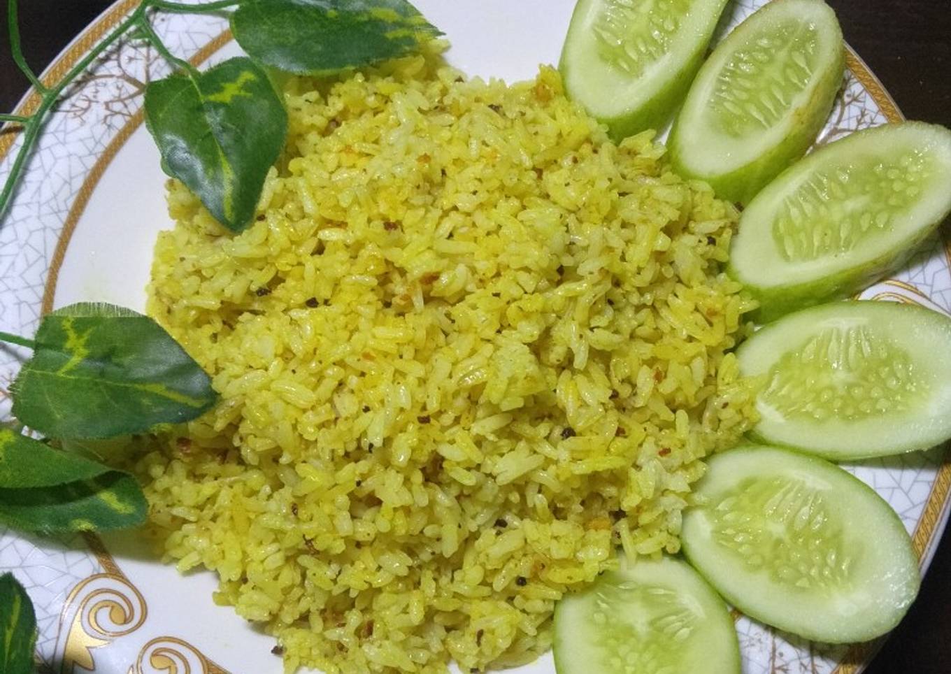 Nasi goreng kuning