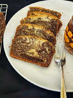A picture of Zebra Cake.