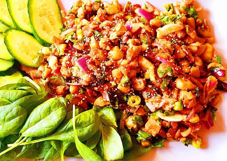 Resep Larb Gai (thai spicy chicken salad) Bikin Manjain Lidah