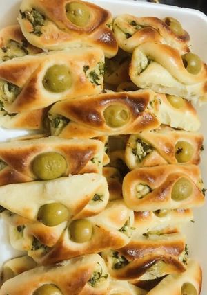 صورة لوصفة فطائر بالجبن والكرفس