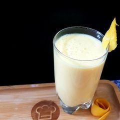 A picture of Mango shake.