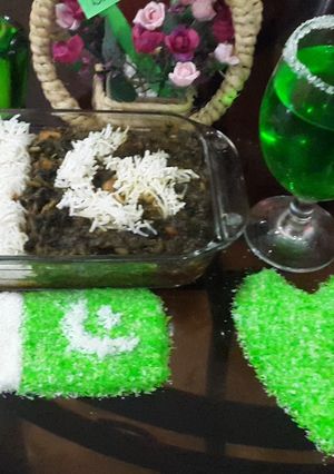 A picture of Chicken Paalak.