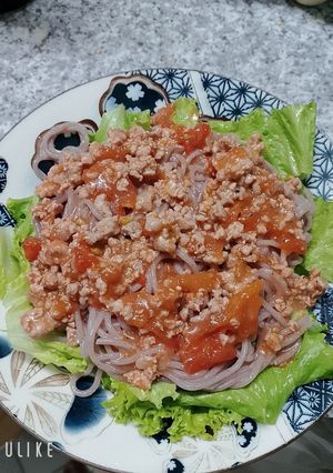 Hình của món Bún gạo lứt, sốt cà chua thịt bằm.