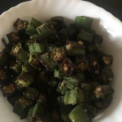 A picture of Bhindi bhaja(lady's finger stir fry).
