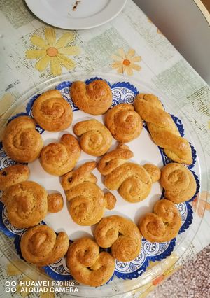 Φωτογραφία της συνταγής Πασχαλινά κουλουράκια σε διάφορα σχήματα
