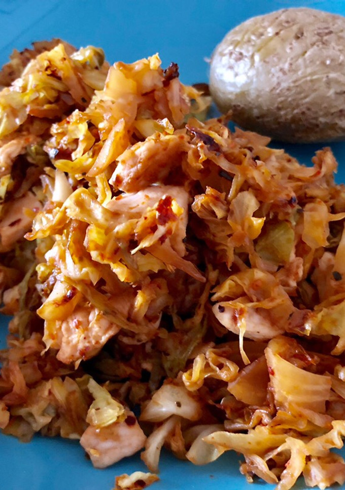 Una foto de Repollo con pollo