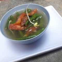 A picture of Sayur Asem.