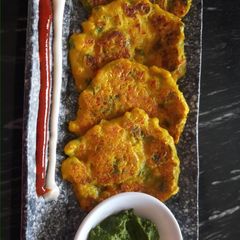 A picture of Corn uttapam.