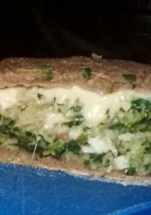 Una foto de Tarta de acelga y atún
