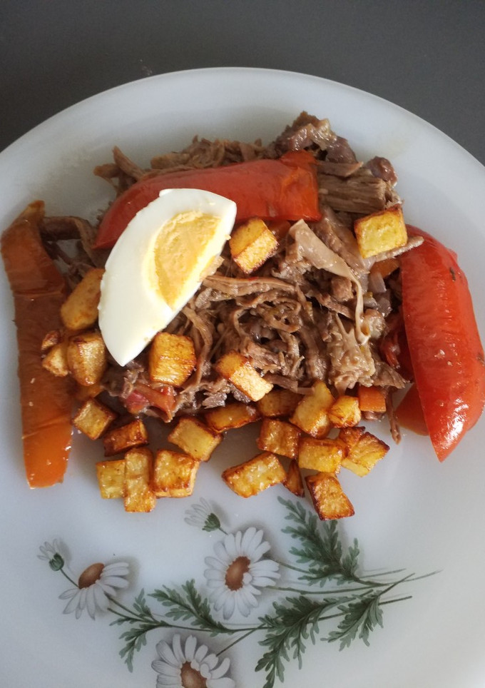 Una foto de Ropa vieja a la cubana