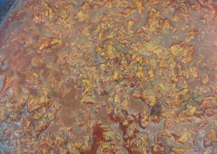 Chicharr贸n prensado en salsa de guajillo 馃憛
