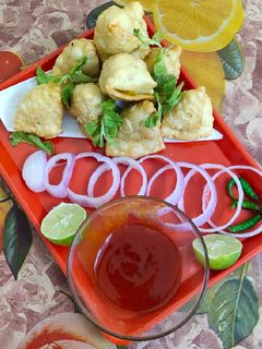 मिनी समोसा (Mini samosa recipe in Hindi) रेसिपी मुख्य फोटो