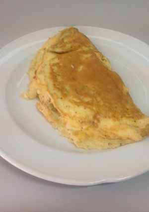 Una foto de Omelette con choclo y queso