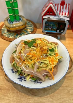 Hình của món Gỏi Tai Heo Xoài Xanh.
