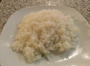 Una foto de Arroz graneado simple