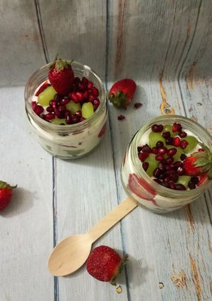A picture of Fruit cream.